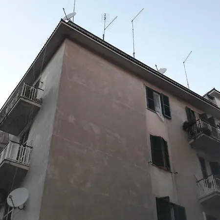 Konukevi A Casa Di Alice *